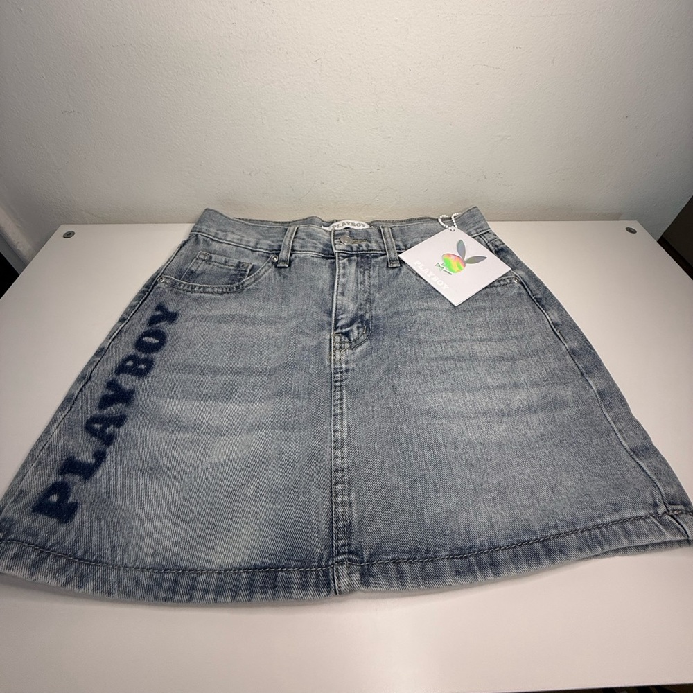 PLAYBOY Y2K Ladies Light Blue Faded Denim Mini Skirt New with Tags Size 5